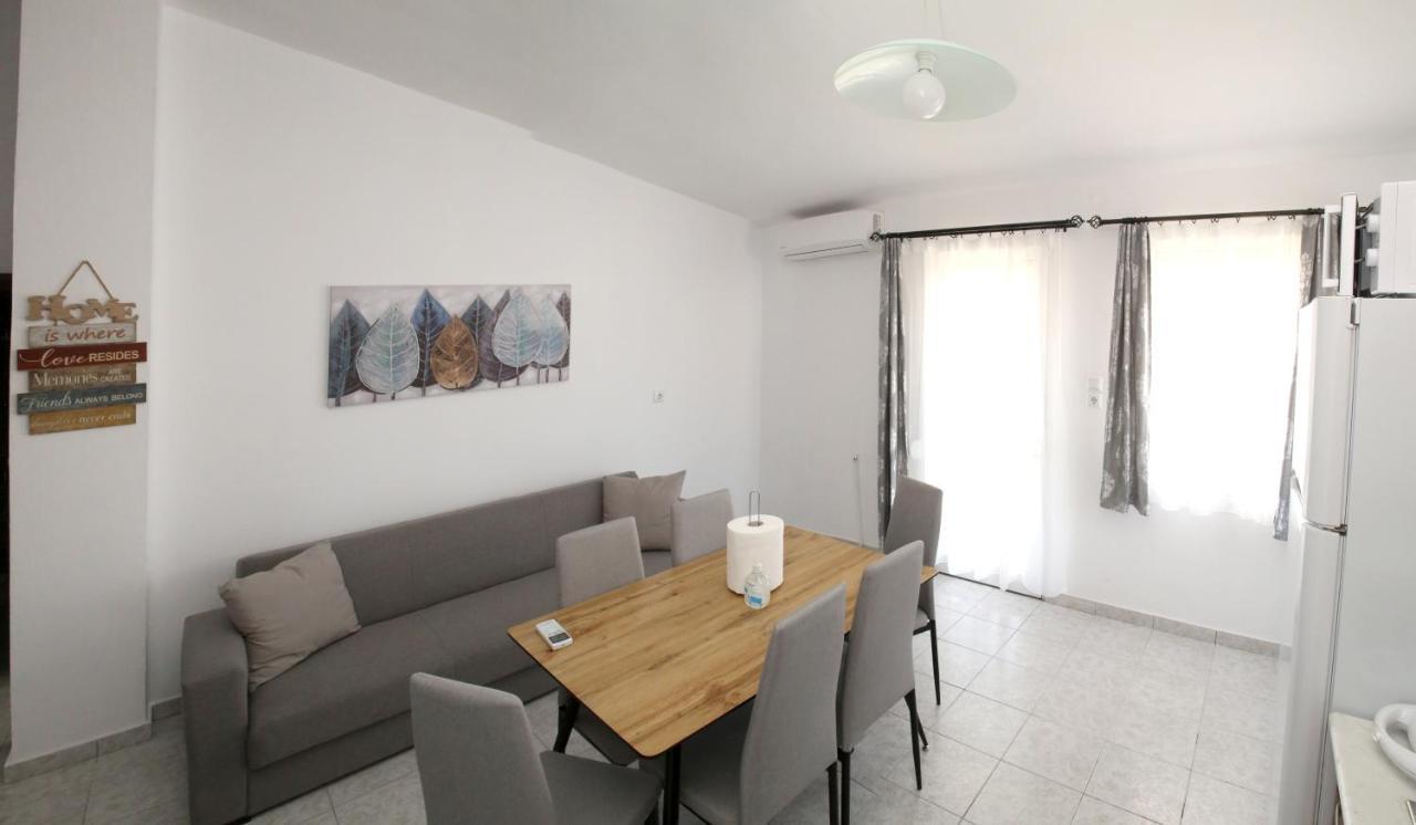 Lampias Apartments Keramotí Esterno foto