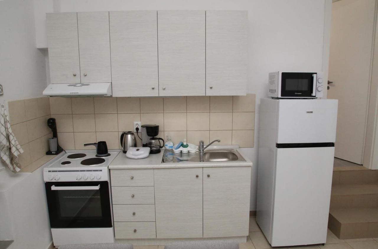 Lampias Apartments Keramotí Esterno foto
