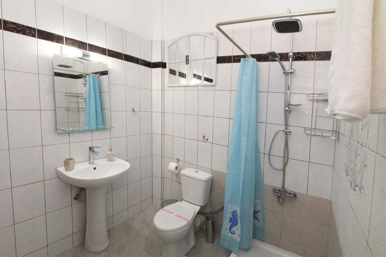 Lampias Apartments Keramotí Esterno foto