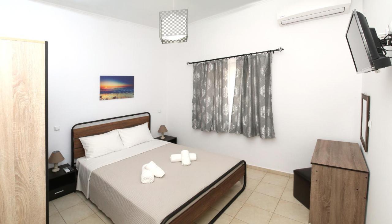 Lampias Apartments Keramotí Esterno foto