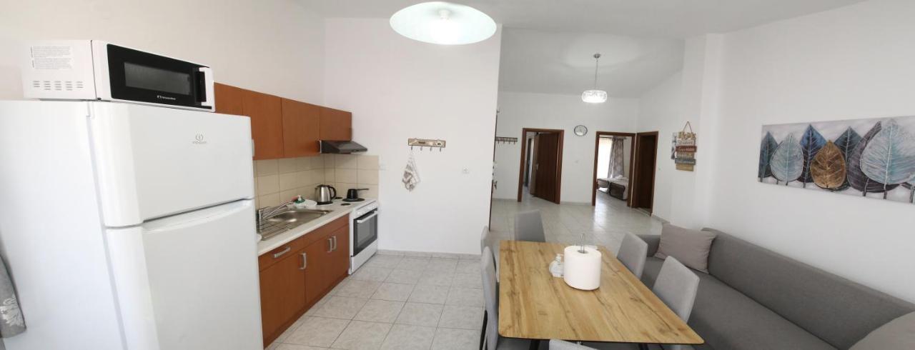 Lampias Apartments Keramotí Esterno foto