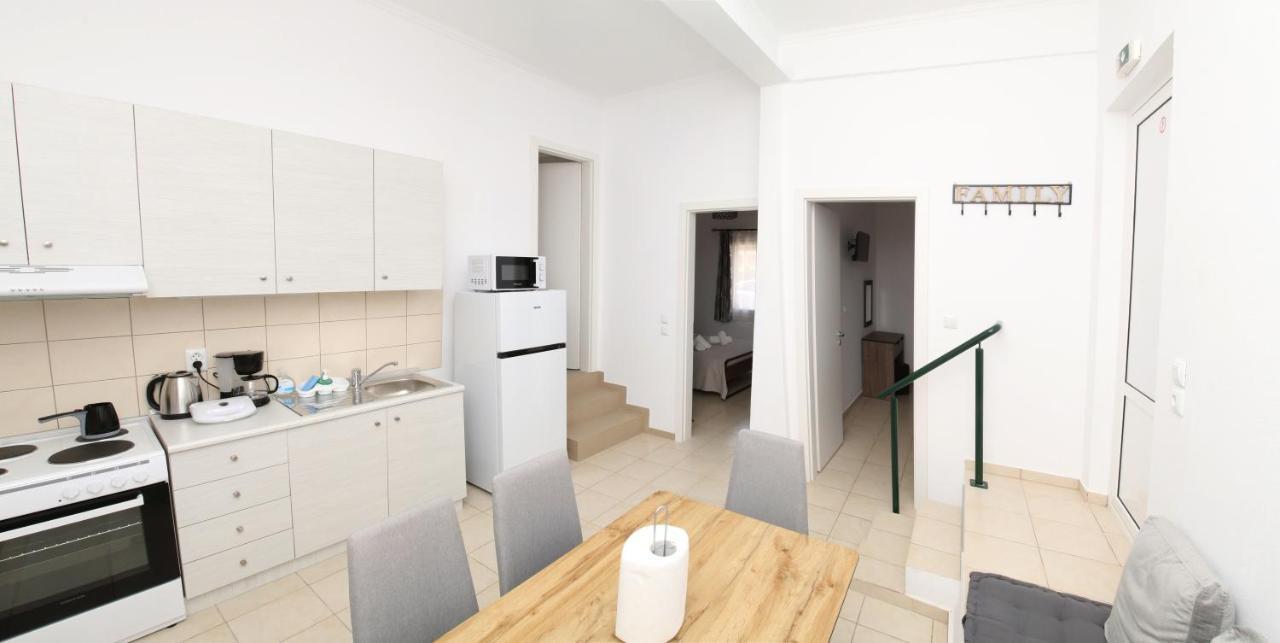 Lampias Apartments Keramotí Esterno foto